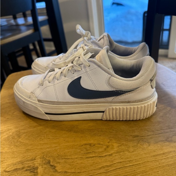 Nike Court Legacy Lift (w7.5) - Picture 5 of 8